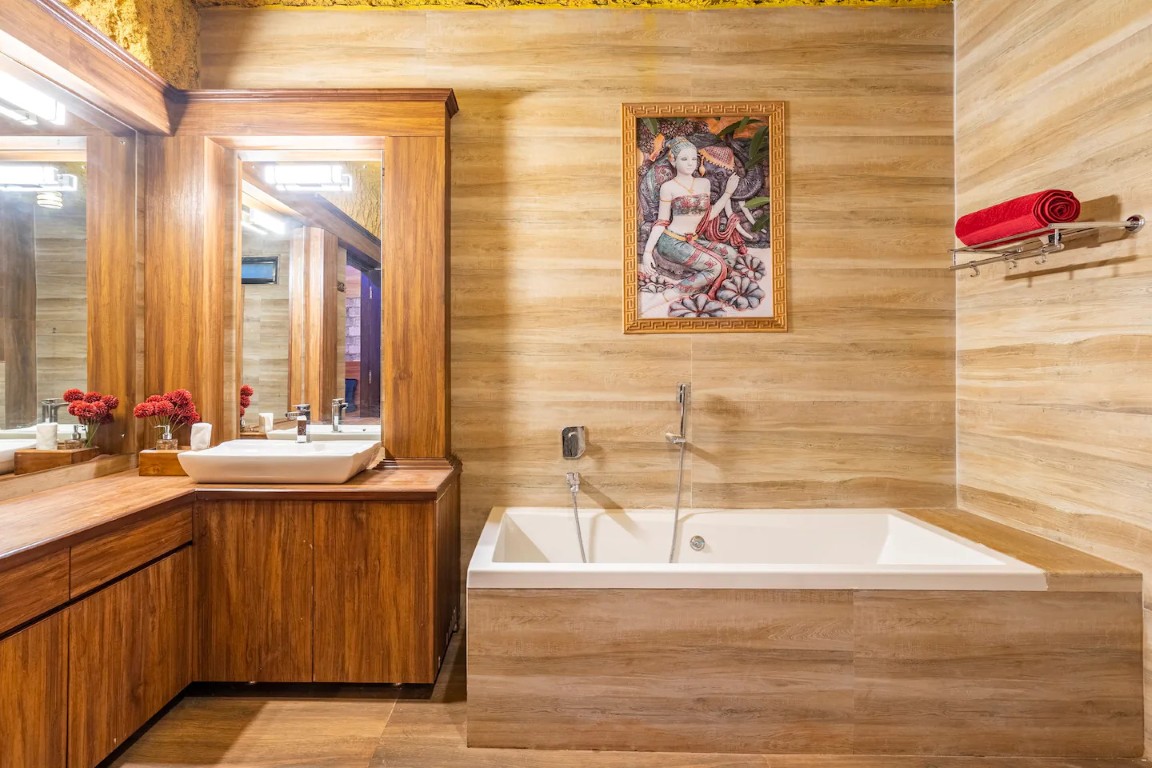 Luxurious modern bathtub